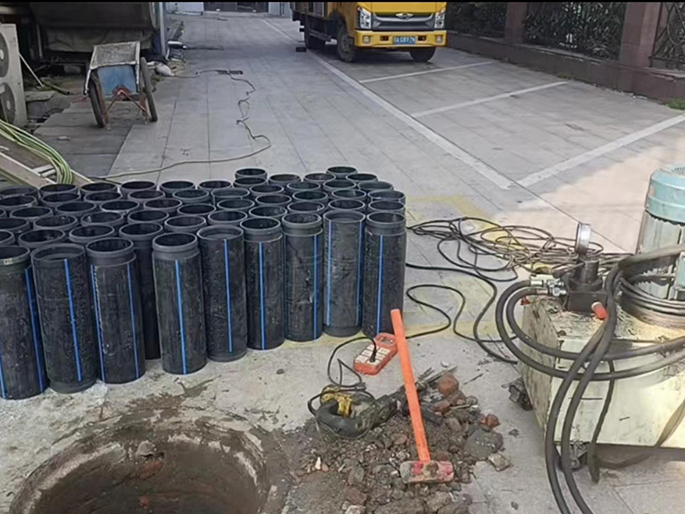 泊头PE置换管厂家 DN315置换管 非开挖管短管置换